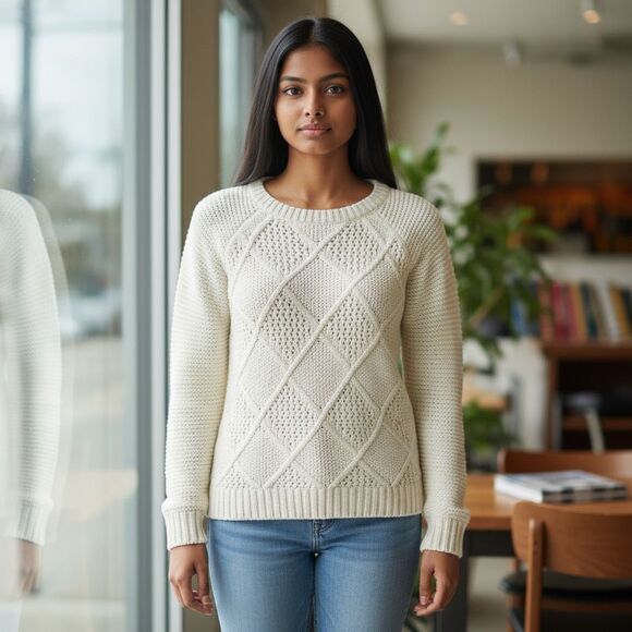 American Eagle Cream Sweater - Picture 1 of 6